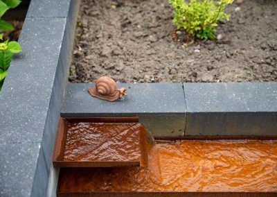 groen paarse tuin met cortenstaal waterelement (9)
